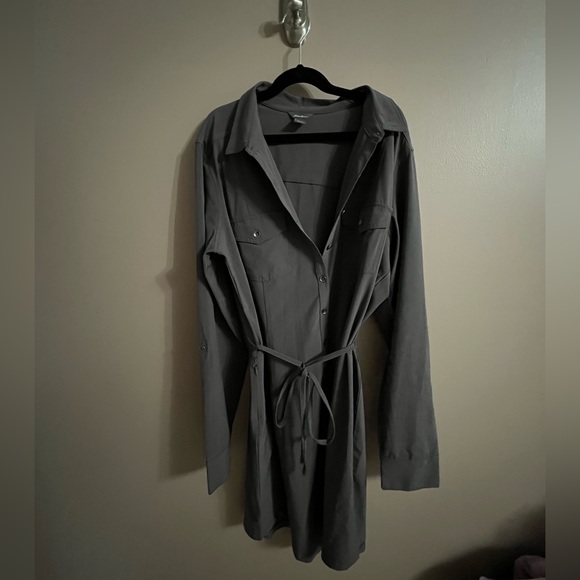 Eddie Bauer Collared Dress - Picture 2 of 3